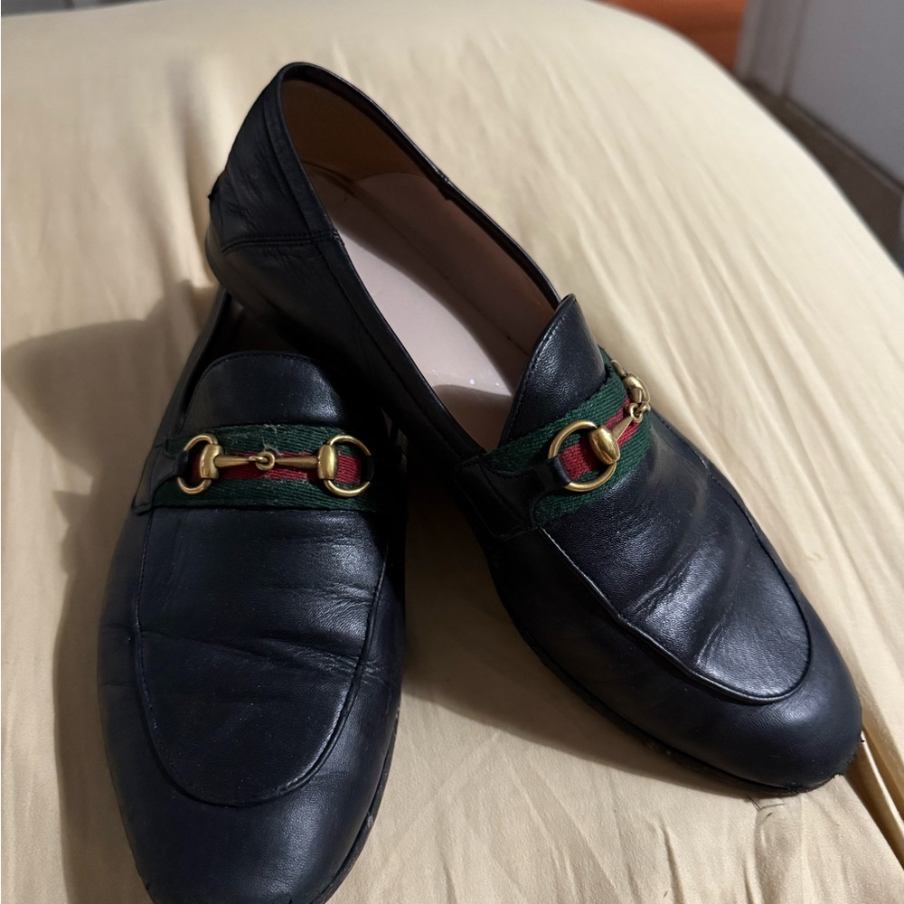 Gucci Jordaan Leather Loafers with chain size 41